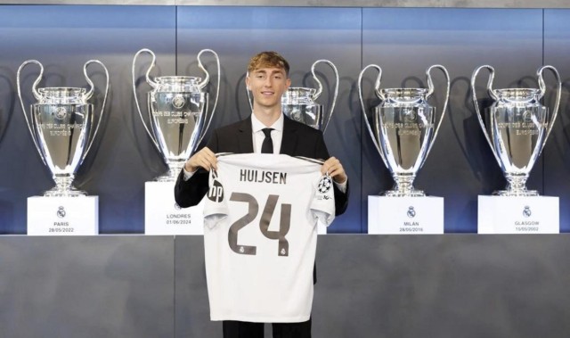 华体会一键直达-马卡：凭借出色表现，赫伊森已成为金童奖和科帕奖热门候选人